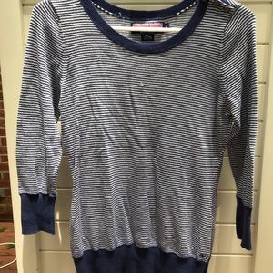 Vineyard Vines woman’s sweater